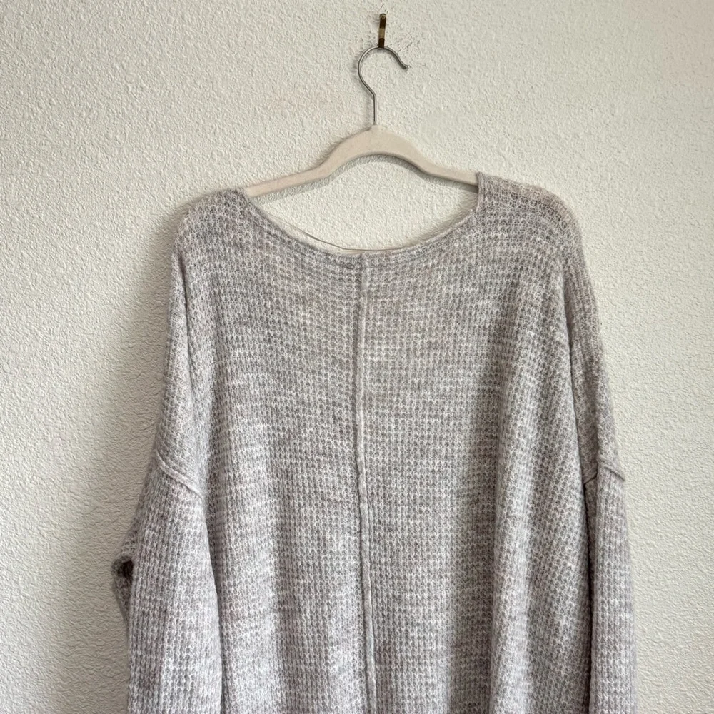 Free People Intimately Womens M/L Comfy Oversized‎ Waffle Knit Sweater Grey Pink